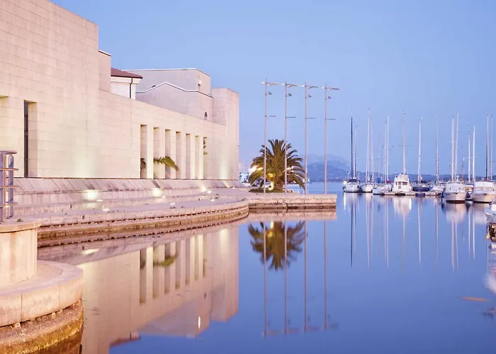 Appartement In With Garden Olbia